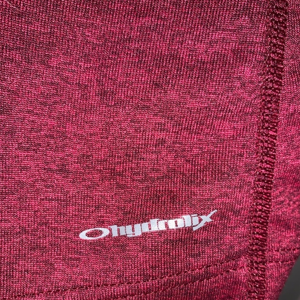 Oakley Tank Top - Sz Medium in Nearly New Condition. - Picture 5 of 7